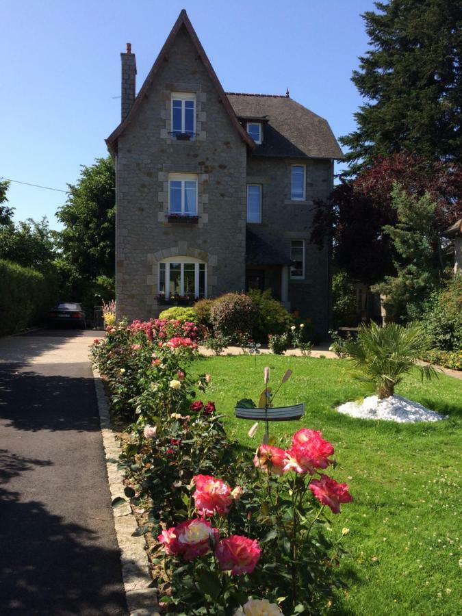 Le Clos Saint-Brice Les Portes du Coglais ภายนอก รูปภาพ