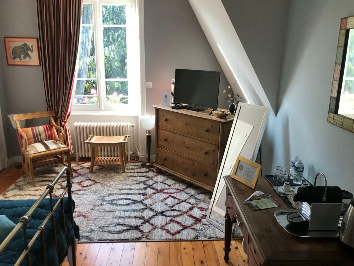 Le Clos Saint-Brice Les Portes du Coglais ภายนอก รูปภาพ